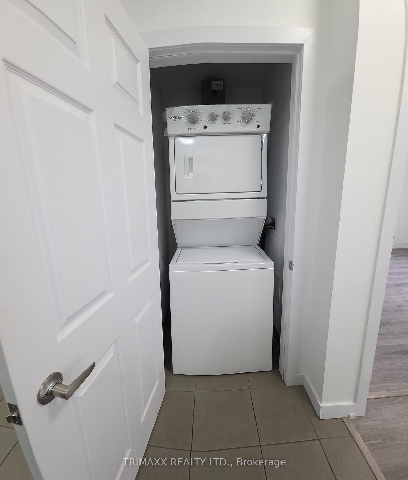 2486 Old Bronte Road NE, Unit 202 - Photo 16