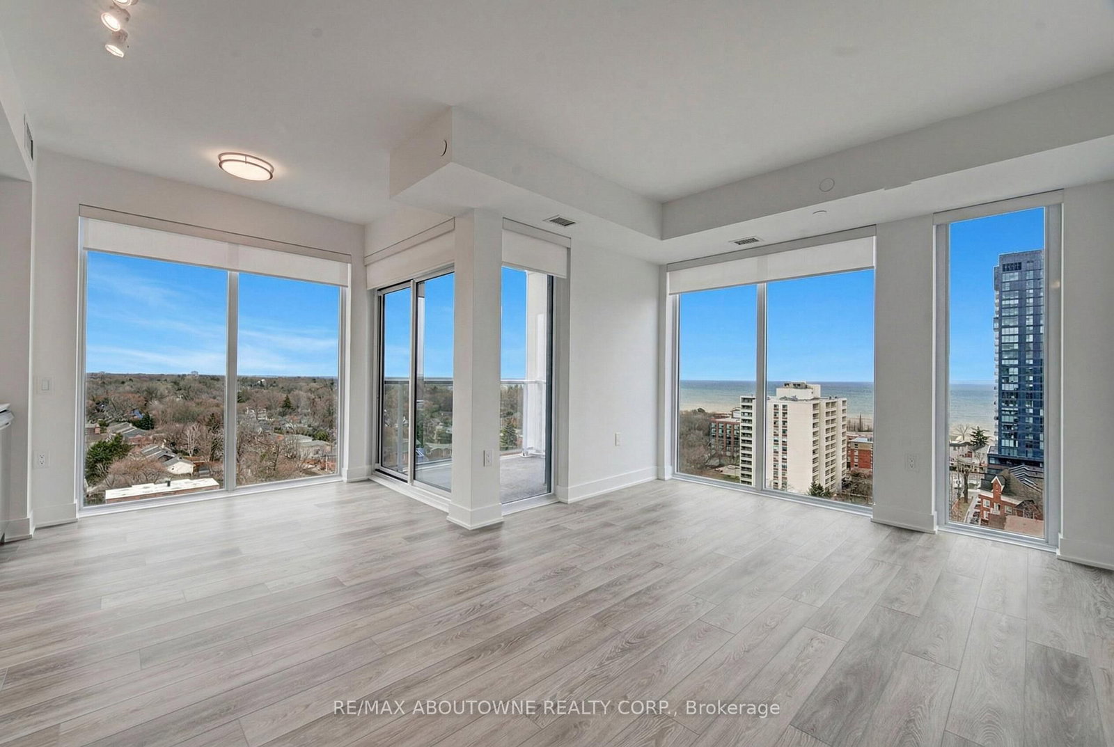 2088 James Street, Unit 1205 - Photo 12