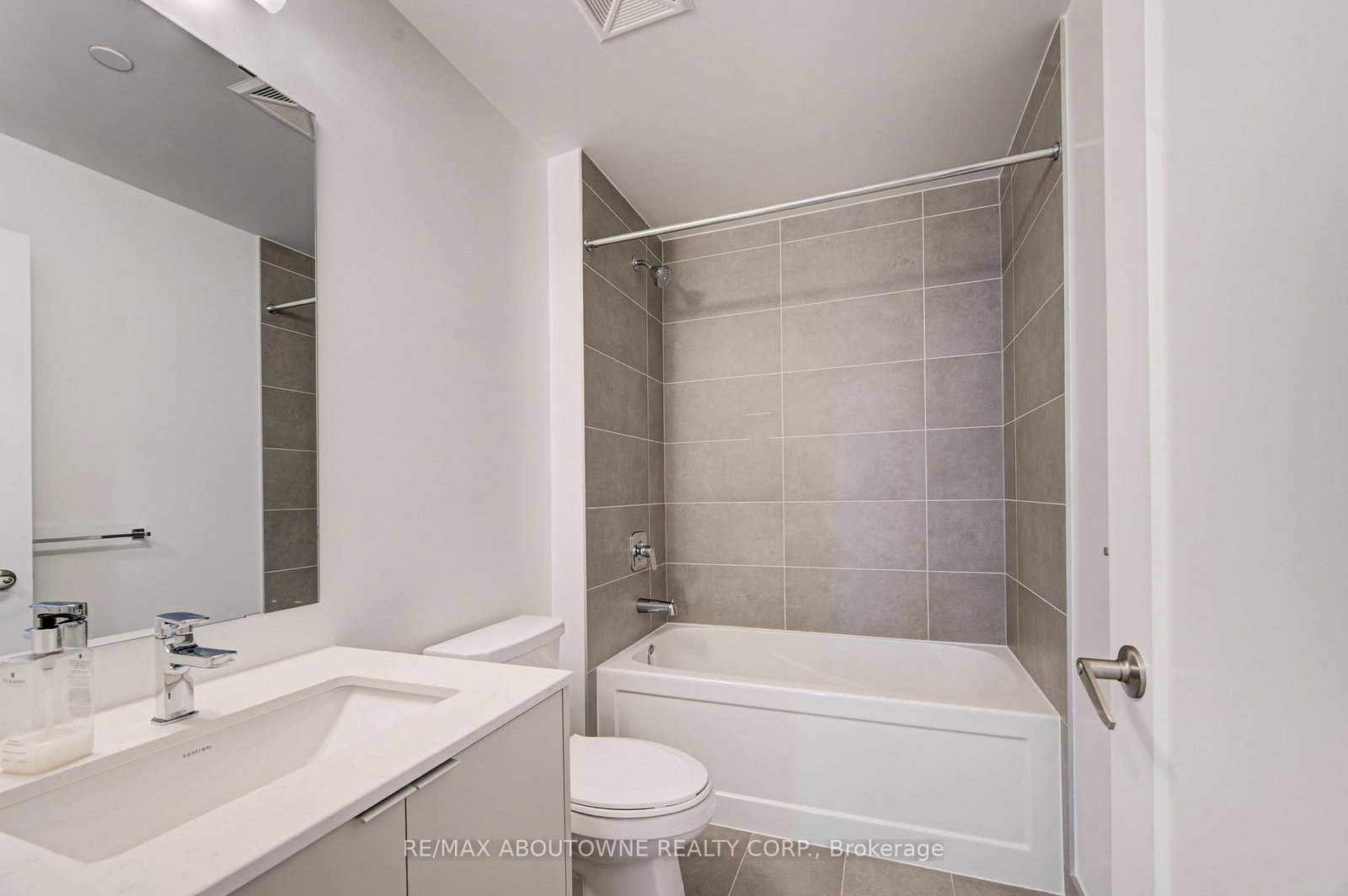 2088 James Street, Unit 1205 - Photo 26