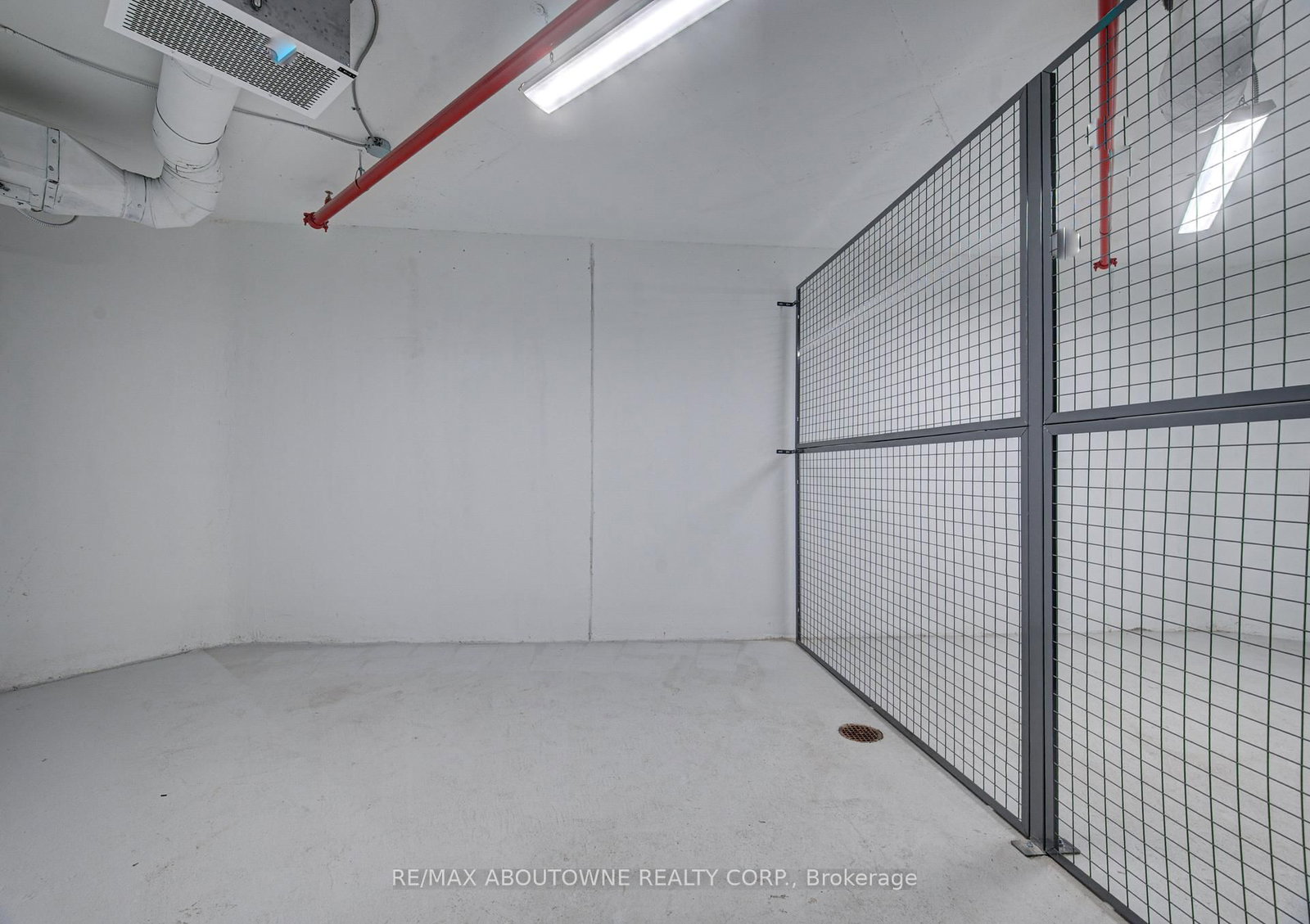 2088 James Street, Unit 1205 - Photo 28