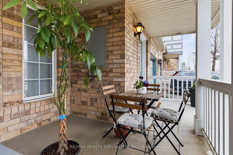 2481 Carberry Way, Oakville, L6M 4S5 | Image 3