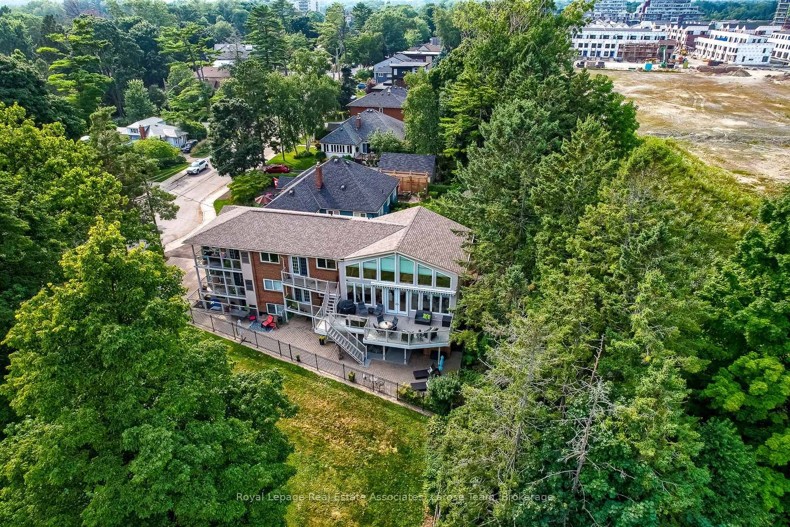 75 Maple Avenue S, Unit 3