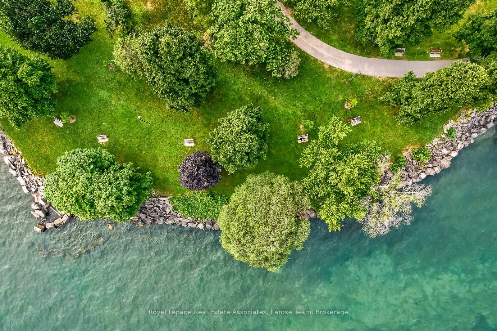 75 Maple Avenue S, Unit 3 - Photo 19