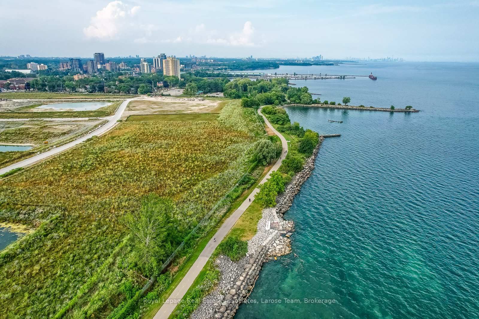 75 Maple Avenue S, Unit 3 - Photo 22