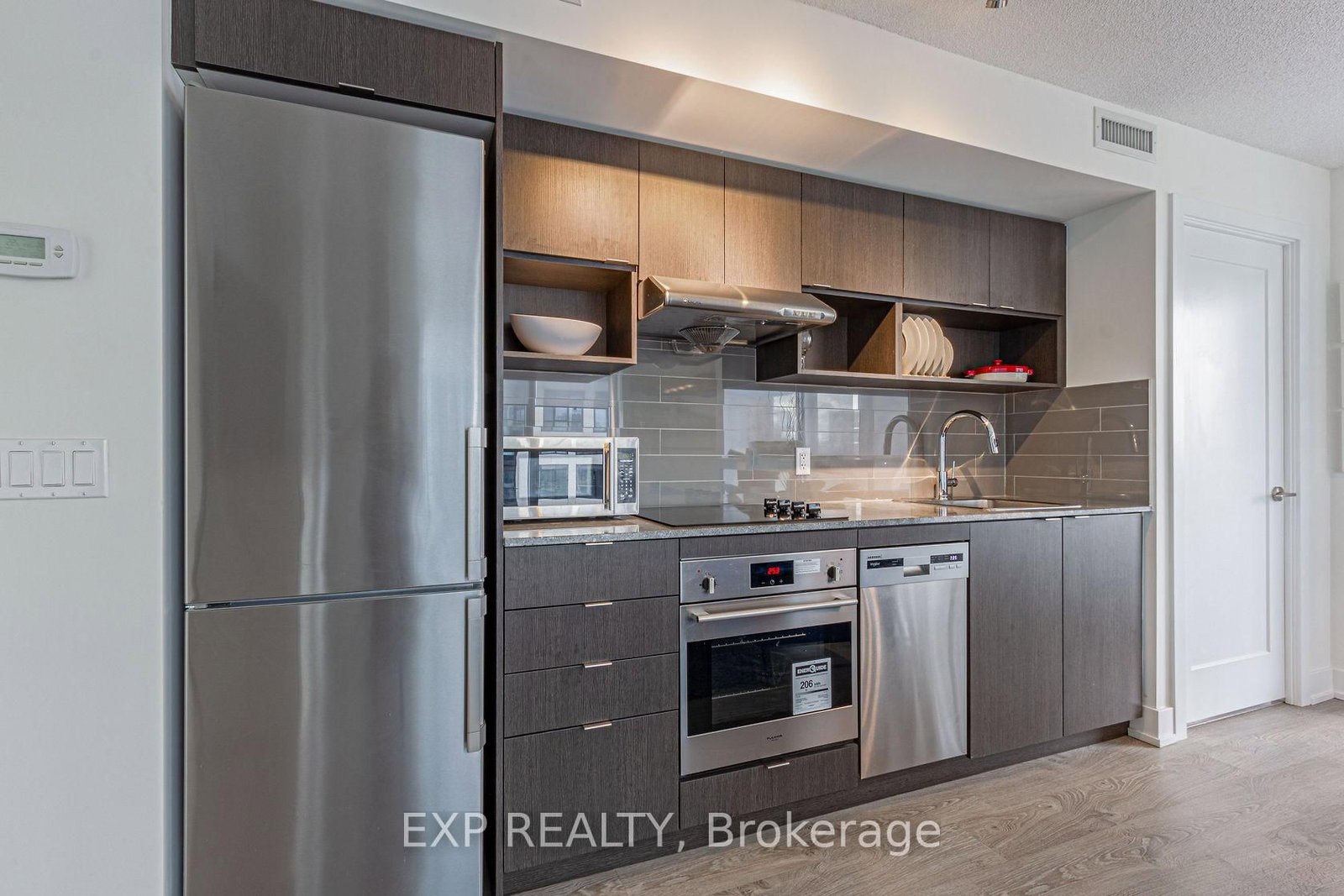 7 Mabelle Avenue, Unit 804 - Photo 11