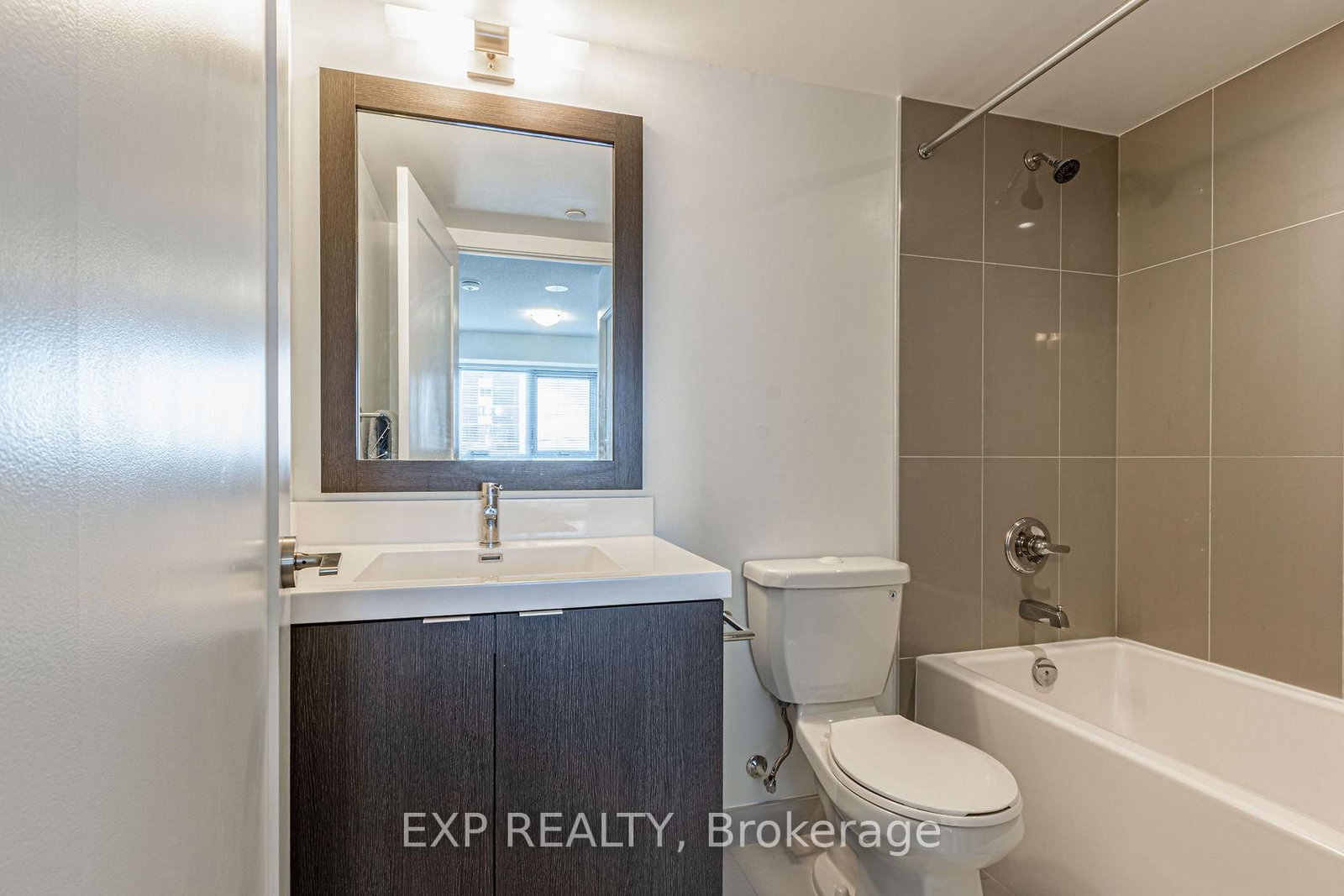 7 Mabelle Avenue, Unit 804 - Photo 21