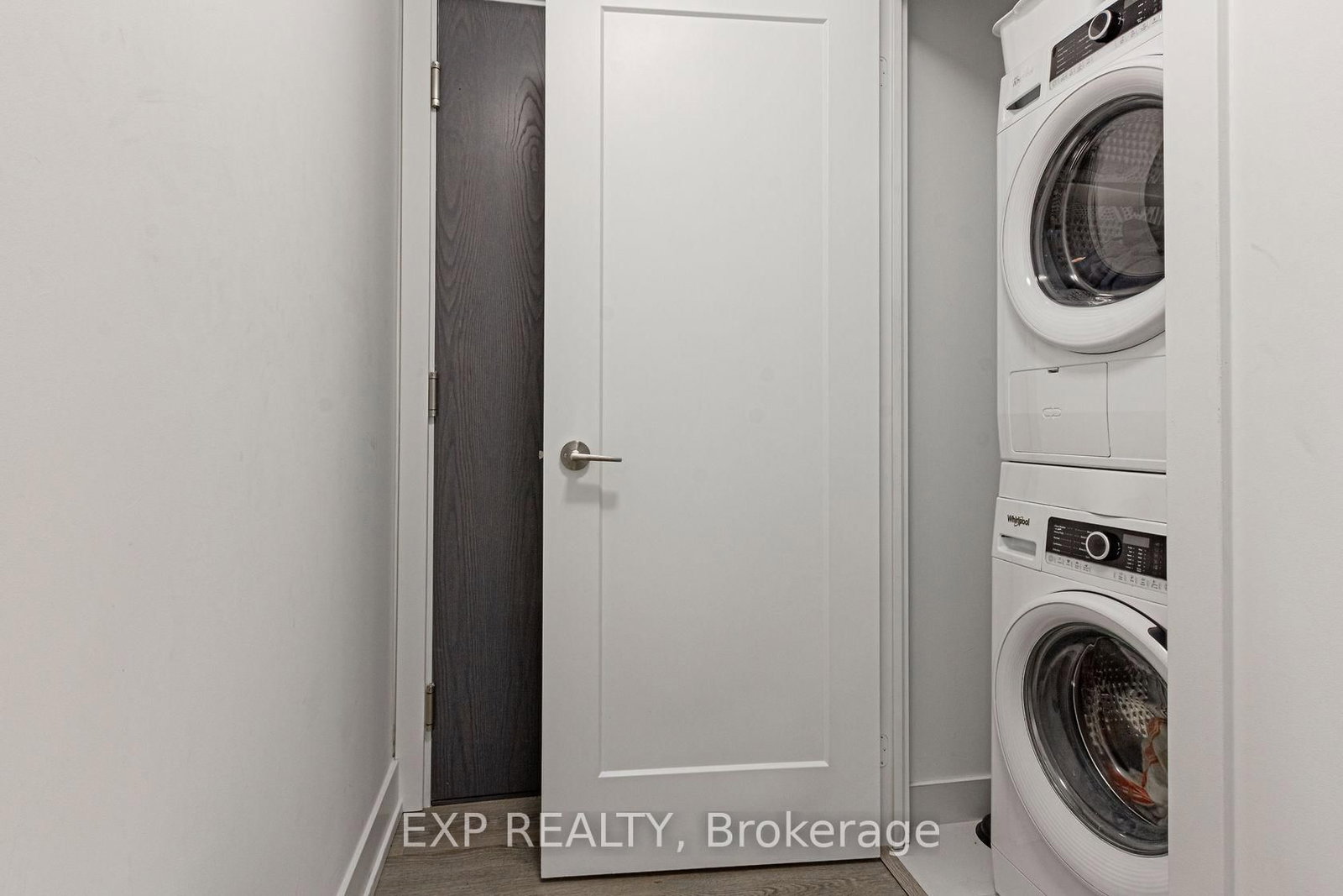 7 Mabelle Avenue, Unit 804 - Photo 22