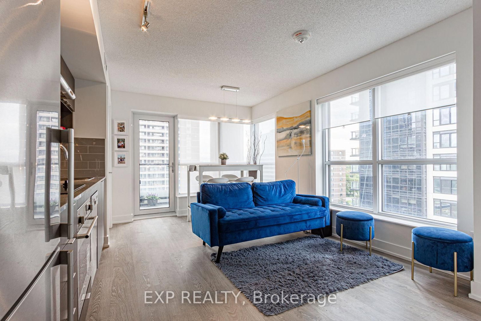 7 Mabelle Avenue, Unit 804 - Photo 6