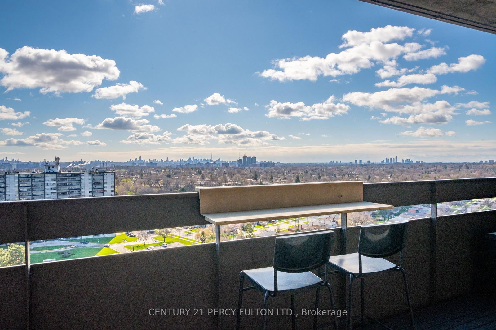 11 Wincott Drive, Unit PH 12 - Photo 16