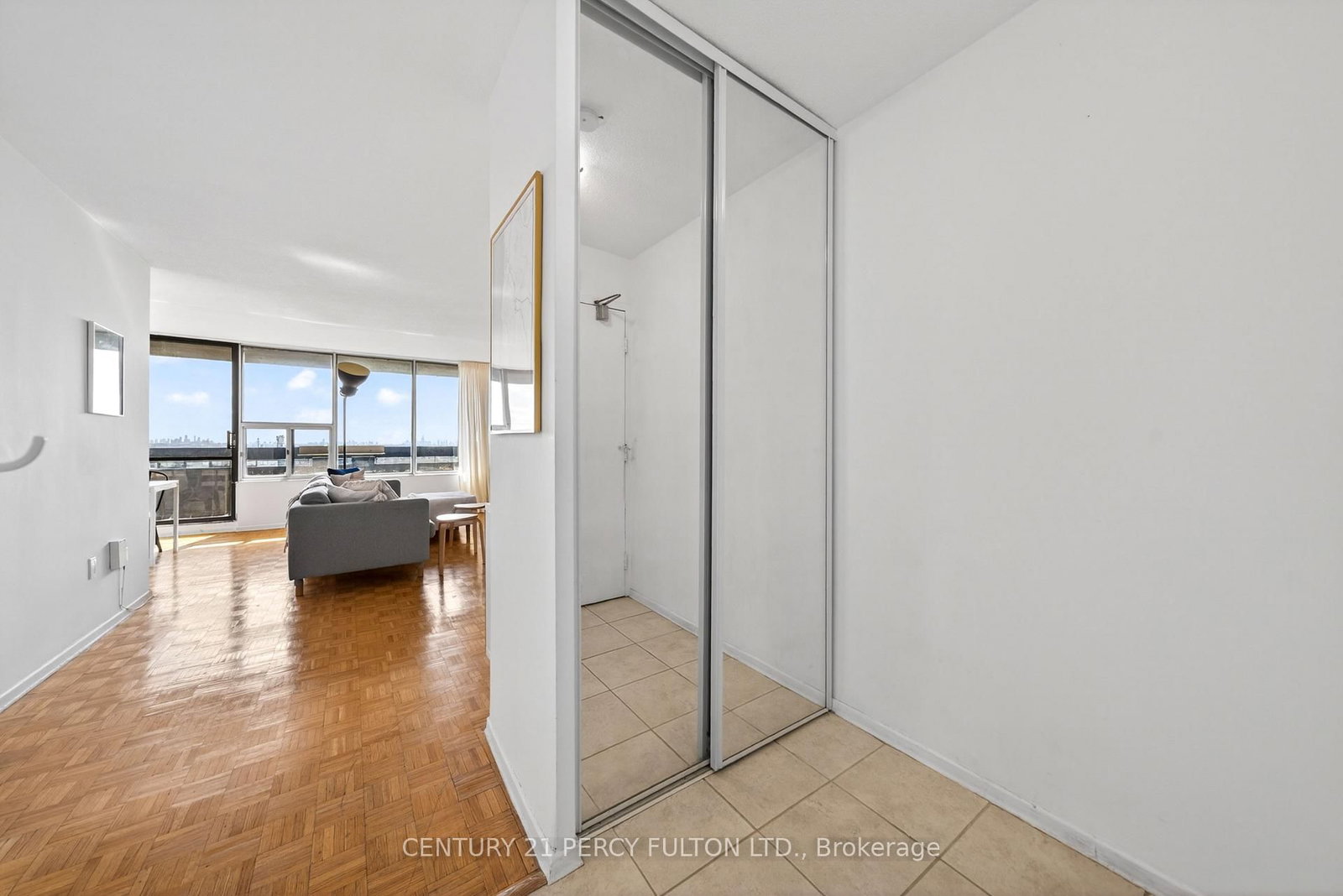 11 Wincott Drive, Unit PH 12 - Photo 18