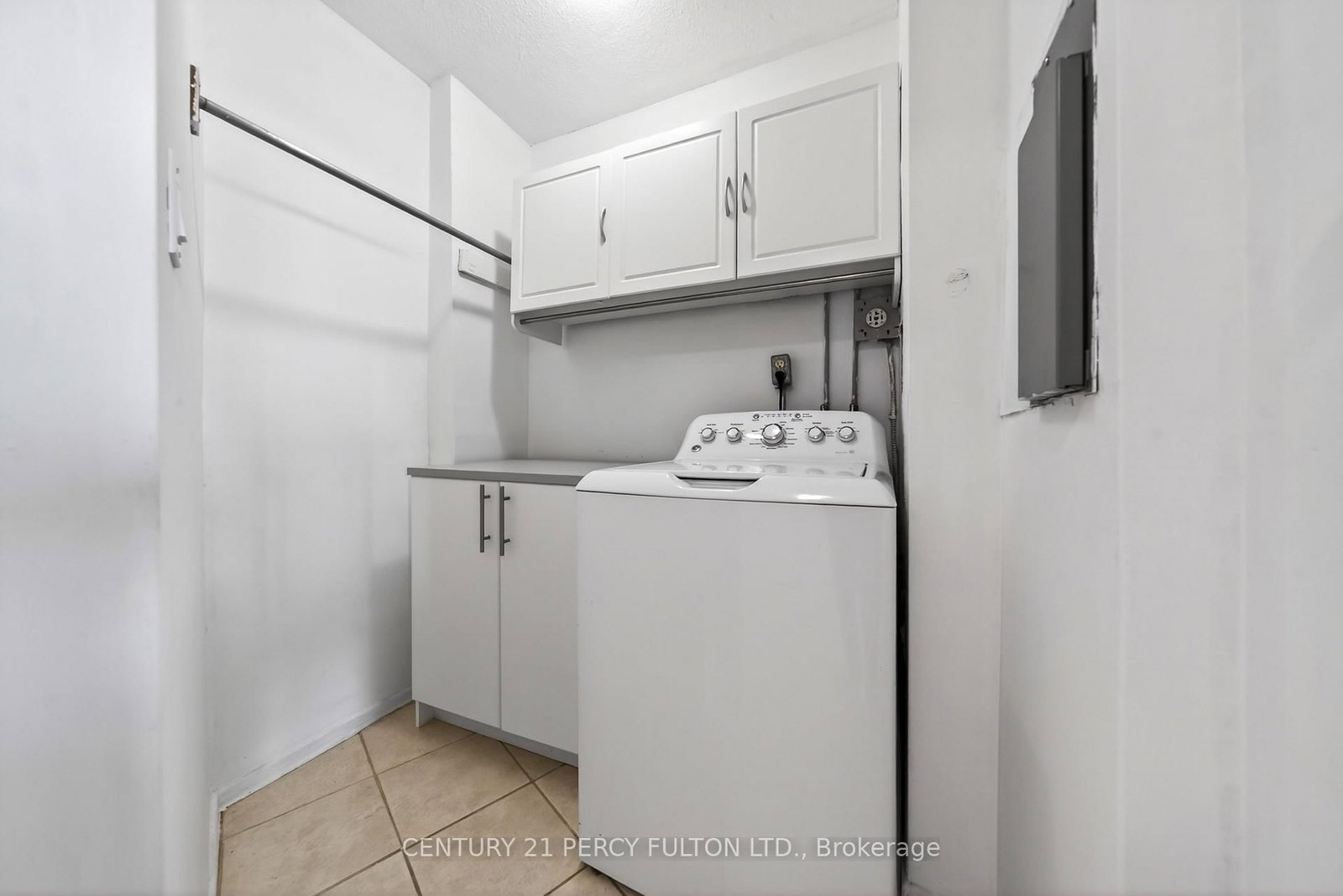 11 Wincott Drive, Unit PH 12 - Photo 19