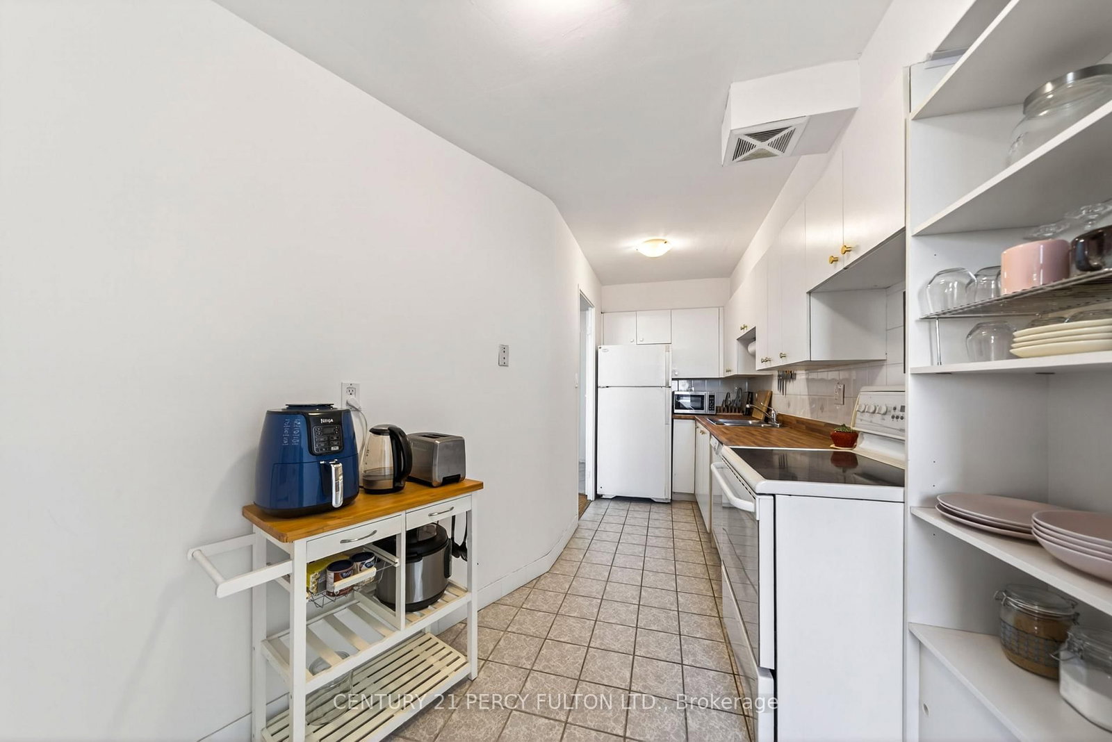 11 Wincott Drive, Unit PH 12 - Photo 25