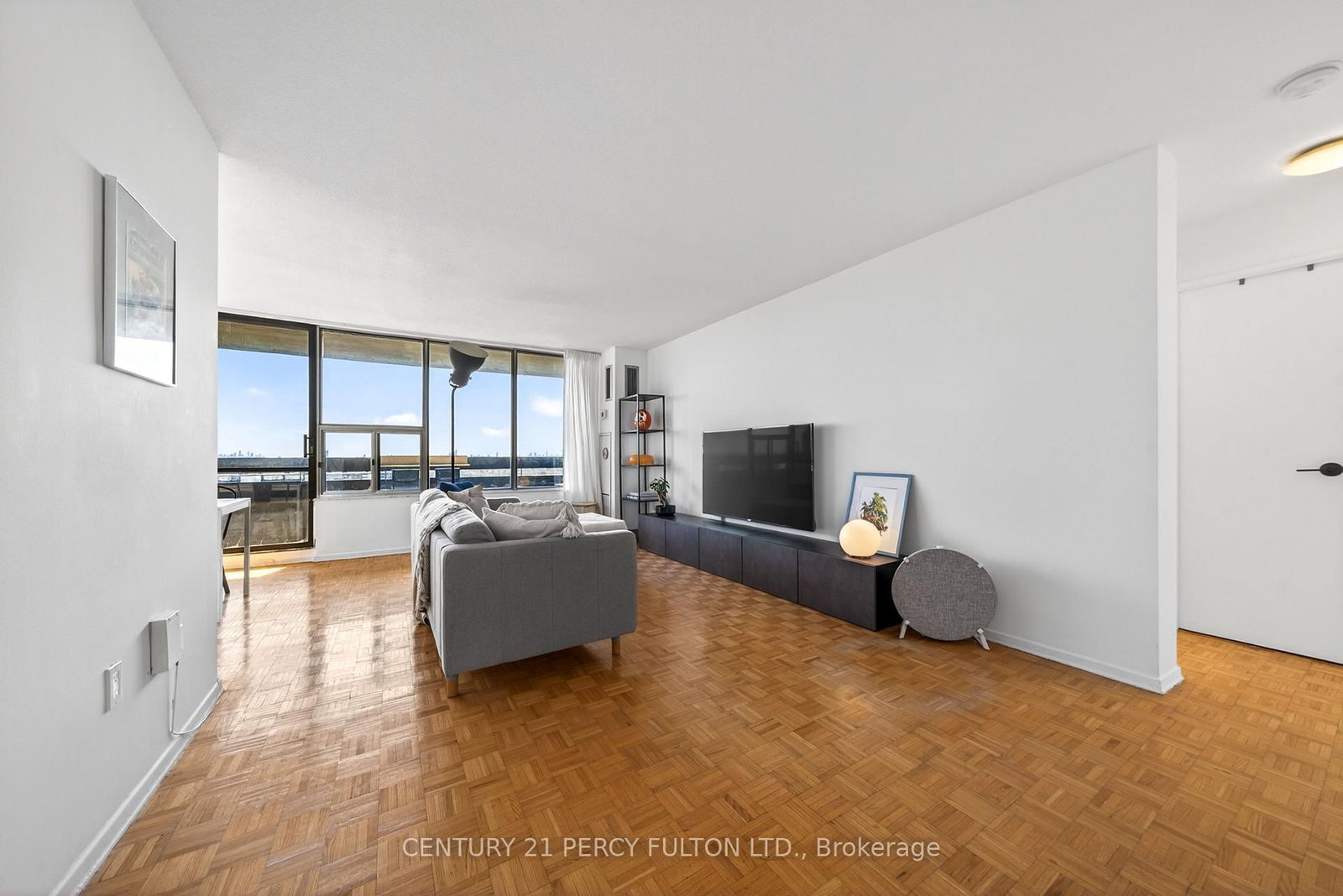 11 Wincott Drive, Unit PH 12 - Photo 31