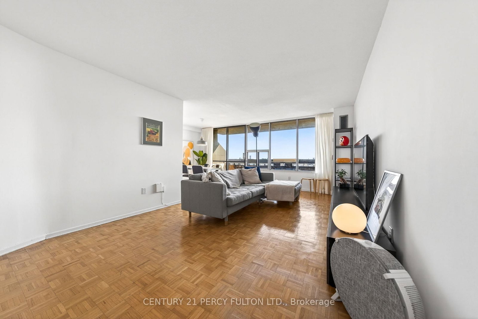 11 Wincott Drive, Unit PH 12 - Photo 33