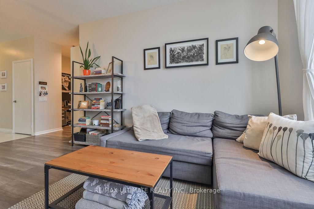 60 Heintzman Street, Unit 2404 - Photo 16