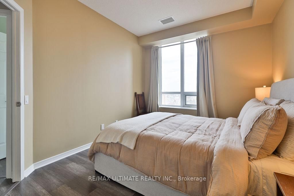 60 Heintzman Street, Unit 2404 - Photo 33
