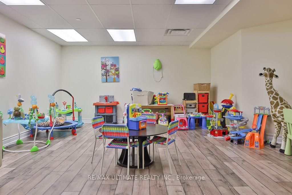 60 Heintzman Street, Unit 2404 - Photo 38