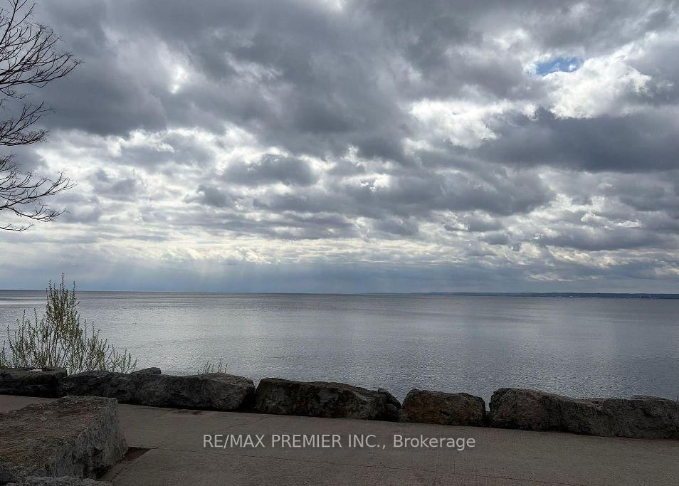 2075 Lakeshore Road, Unit 1101 - Photo 16