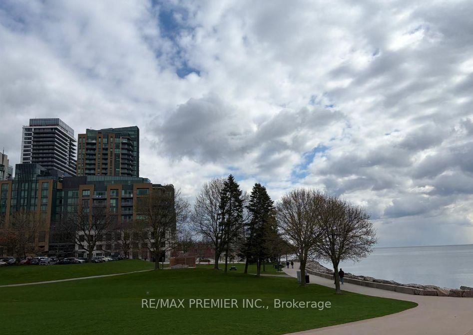 2075 Lakeshore Road, Unit 1101 - Photo 17