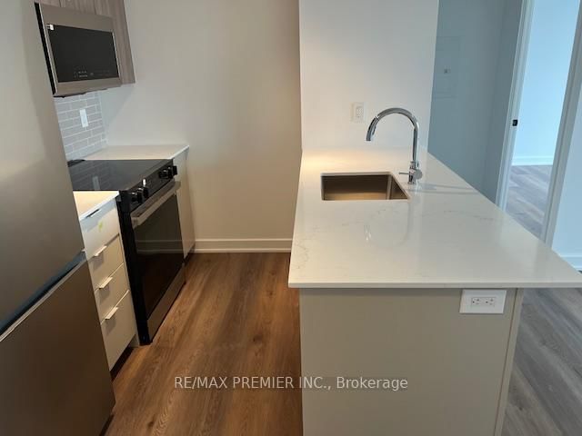 2075 Lakeshore Road, Unit 1101 - Photo 6