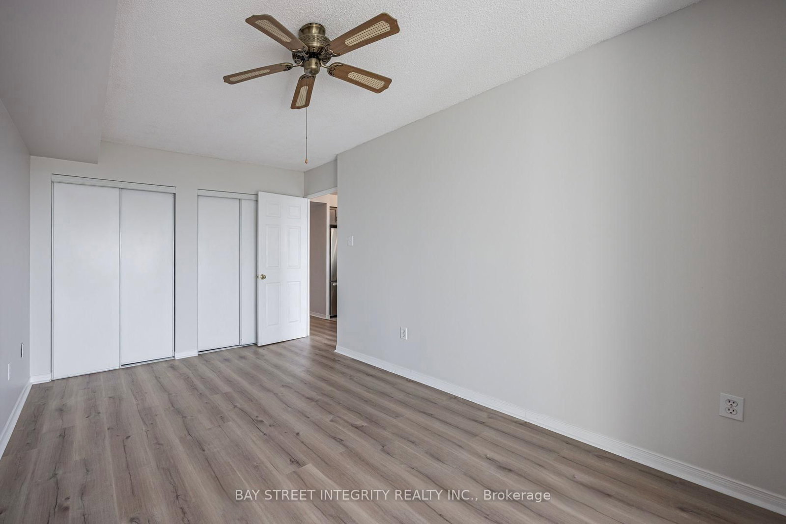 2177 Burnhamthorpe Road W, Unit 1606 - Photo 14