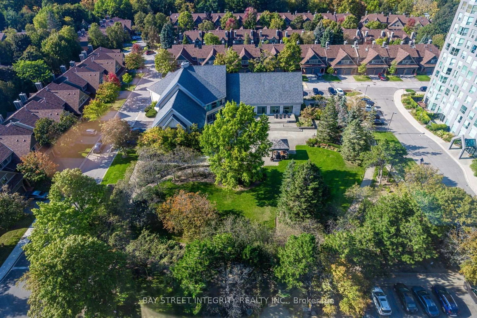 2177 Burnhamthorpe Road W, Unit 1606 - Photo 25