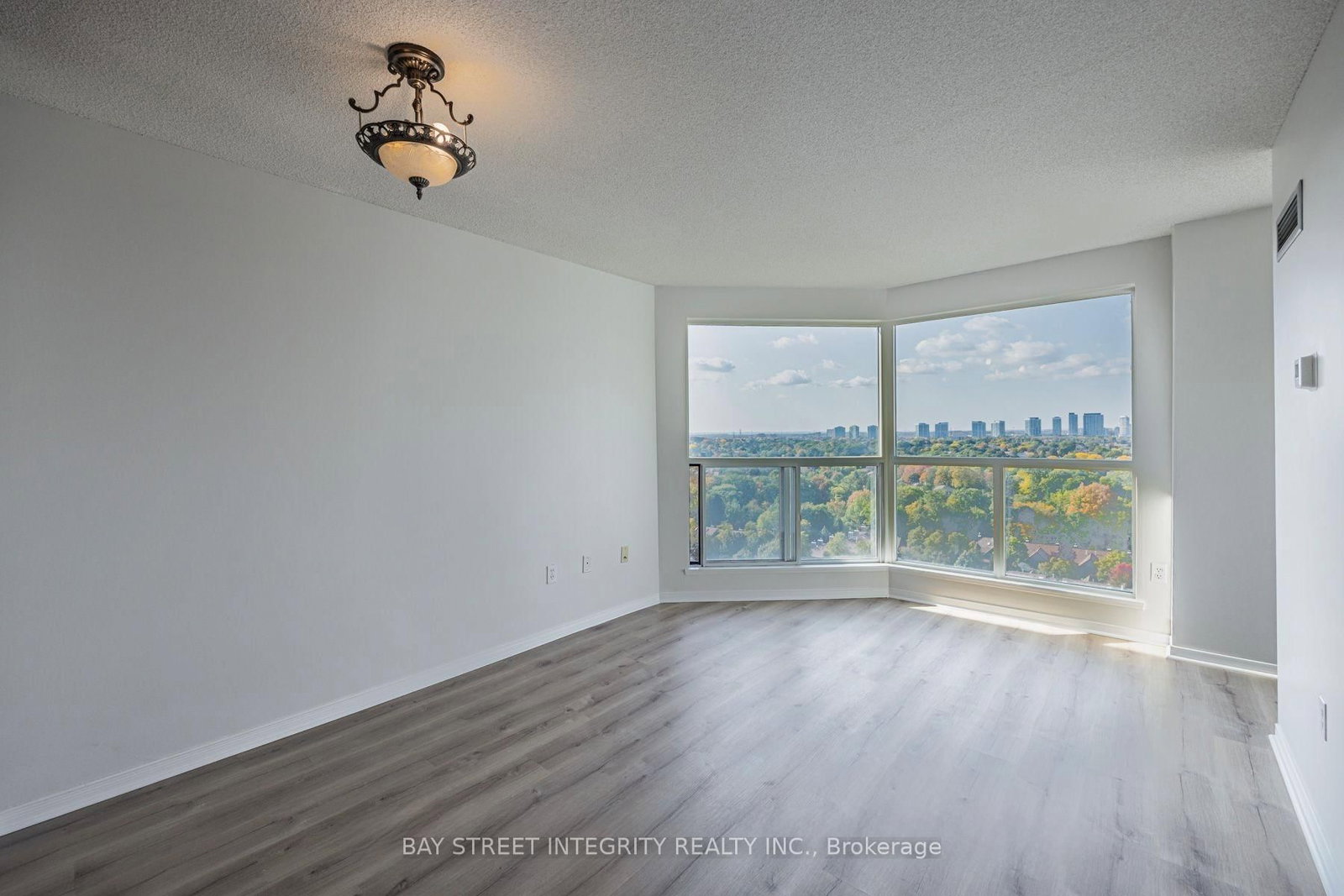2177 Burnhamthorpe Road W, Unit 1606 - Photo 5
