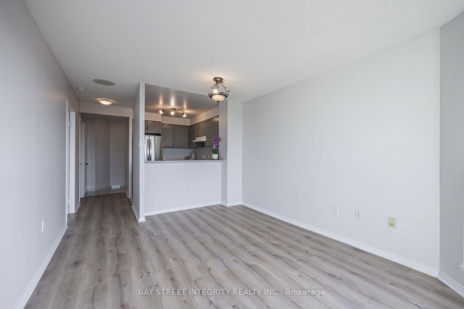 2177 Burnhamthorpe Road W, Unit 1606 - Photo 8