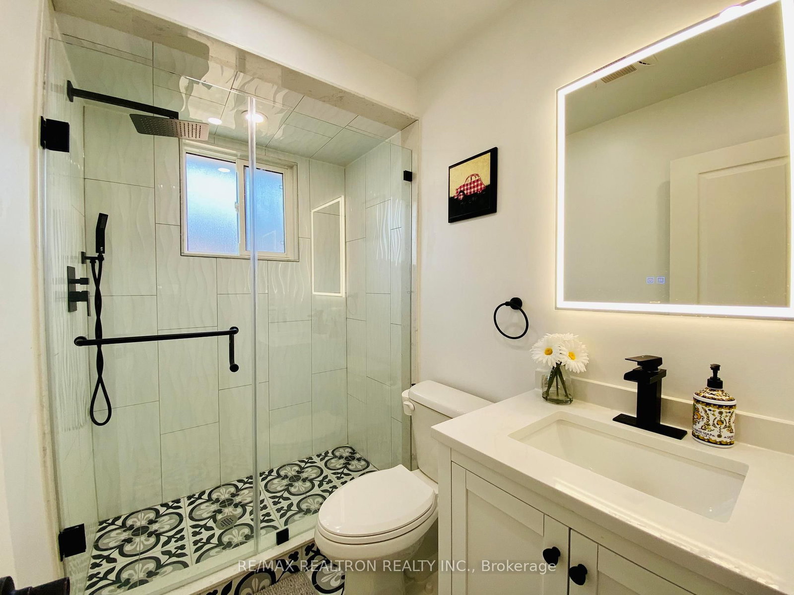 63 MISSISSAUGA Road, Unit 2 - Photo 4