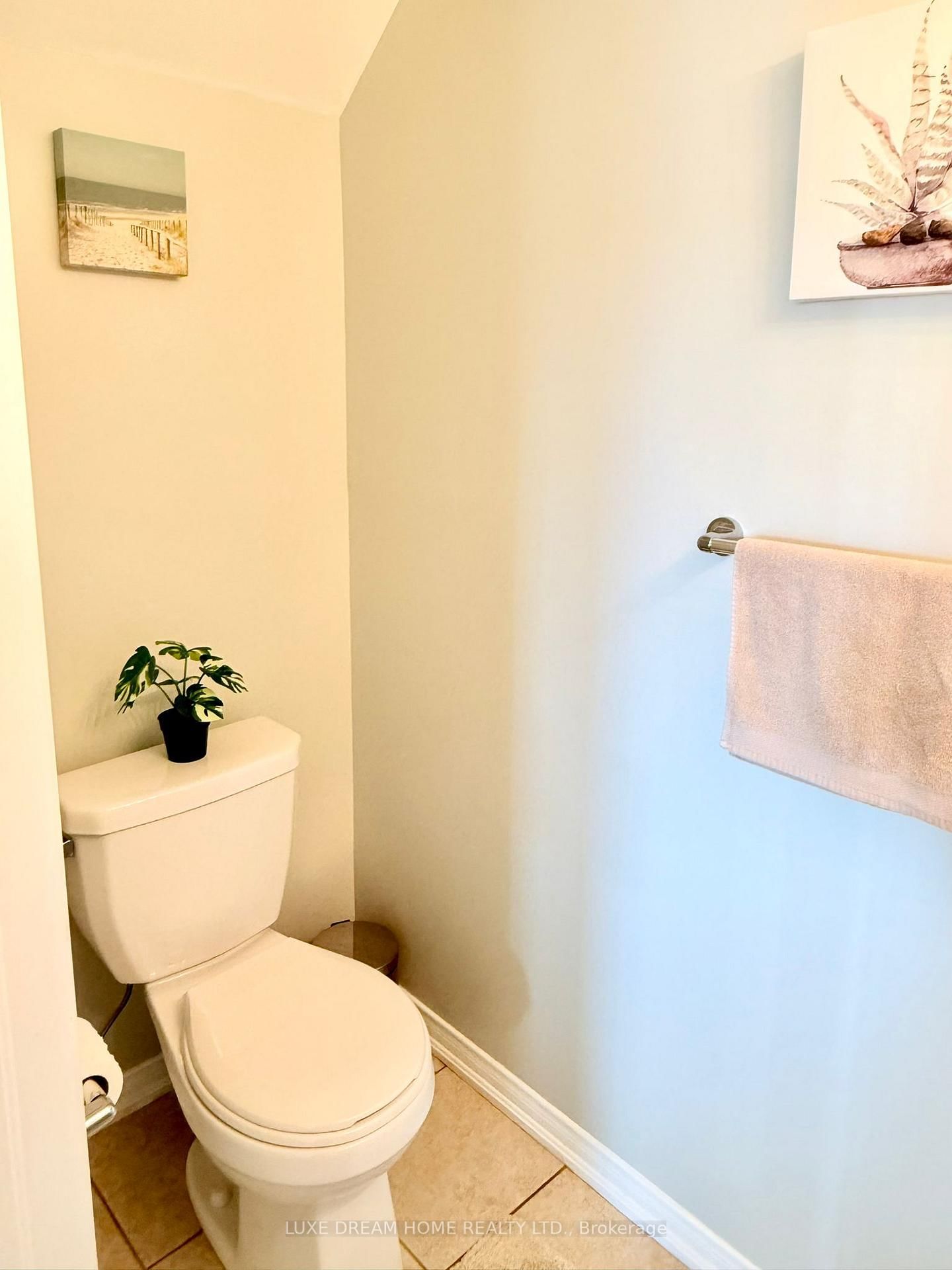 2496 Post Road, Unit 15 - Photo 15