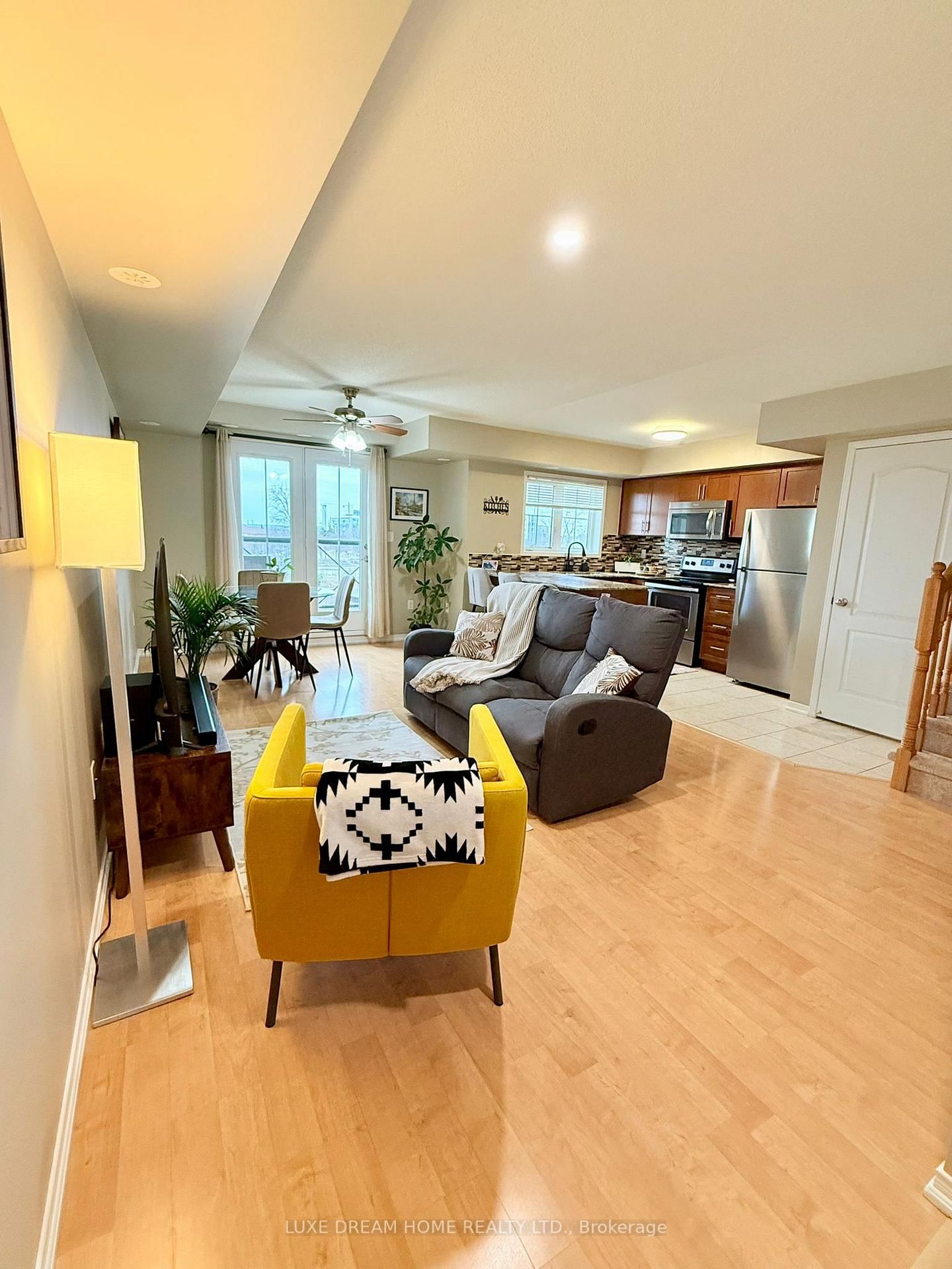 2496 Post Road, Unit 15 - Photo 6