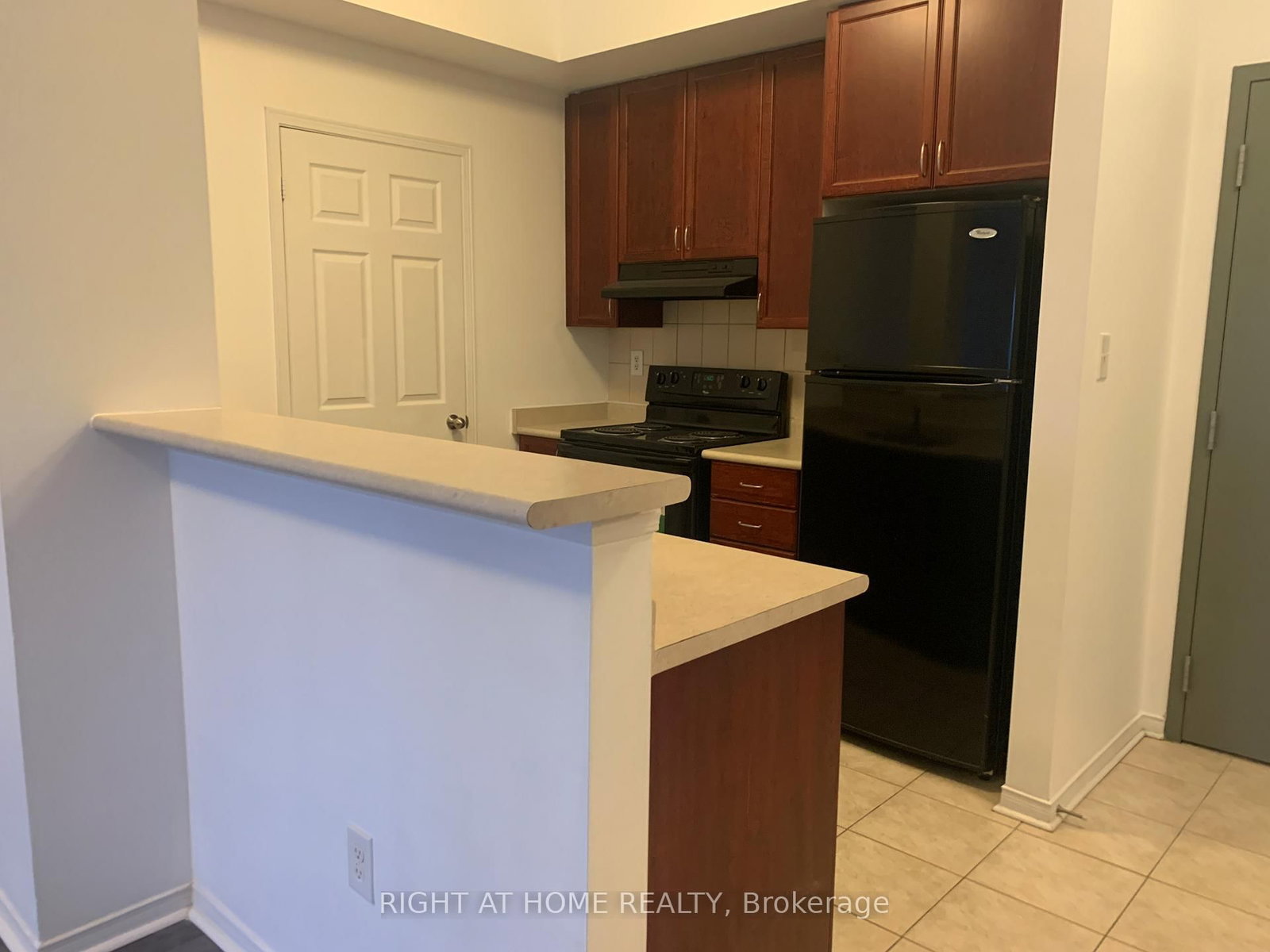 5170 Winston Churchill Boulevard, Unit 413 - Photo 4