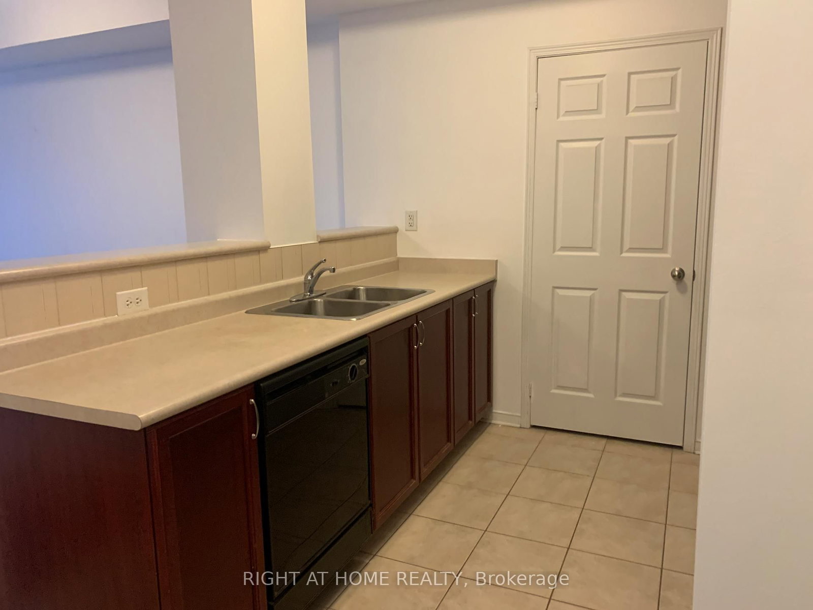 5170 Winston Churchill Boulevard, Unit 413 - Photo 6