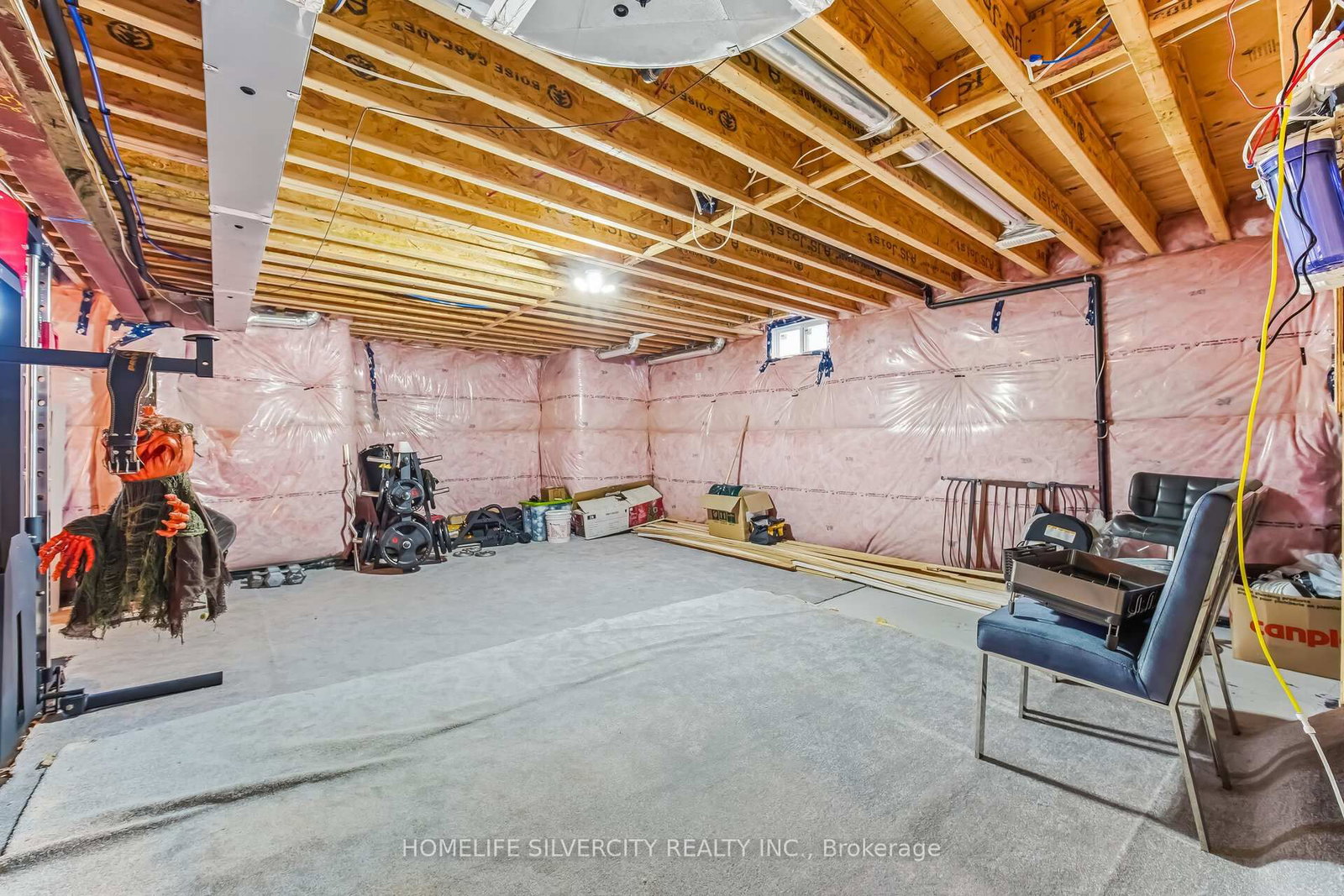 Listing Image 46