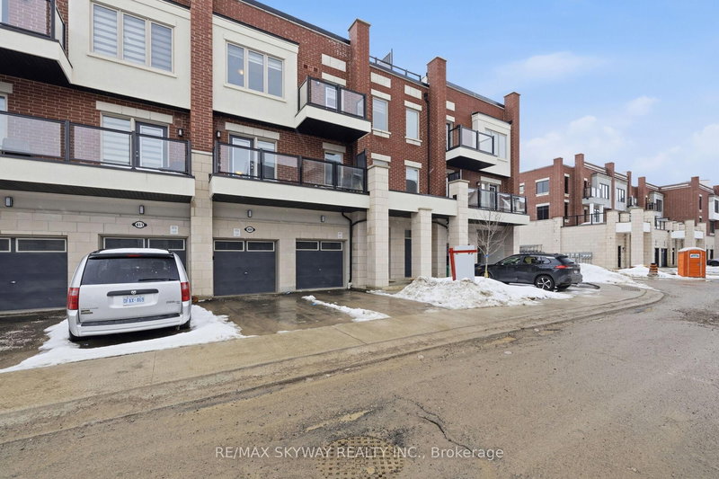 44 Springdale Ave, Caledon, L7C 4L4 | Image 3