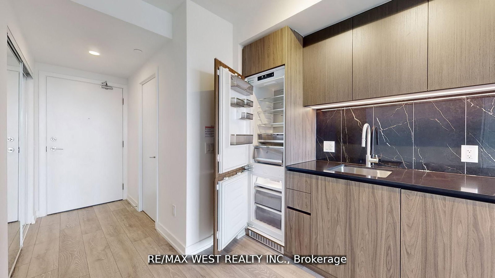 1100 Sheppard Avenue W, Unit 1023 - Photo 15