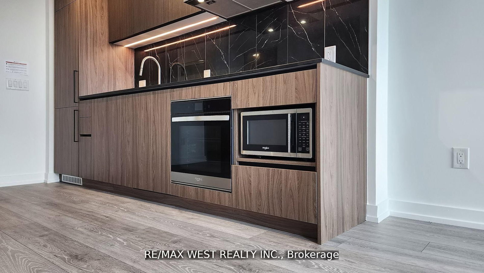 1100 Sheppard Avenue W, Unit 1023 - Photo 18