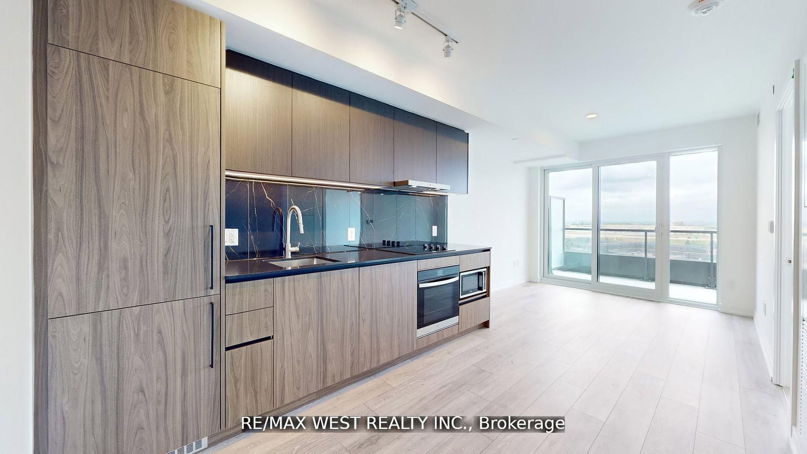 1100 Sheppard Avenue W, Unit 1023 - Photo 9