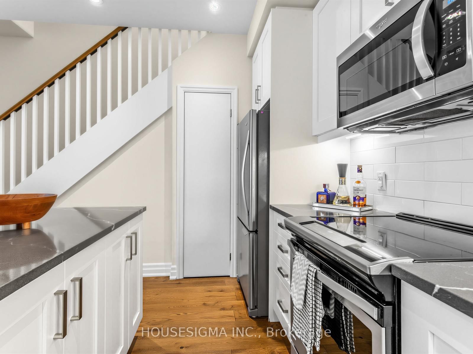 1190 Cawthra Road, Unit 615 - Photo 9