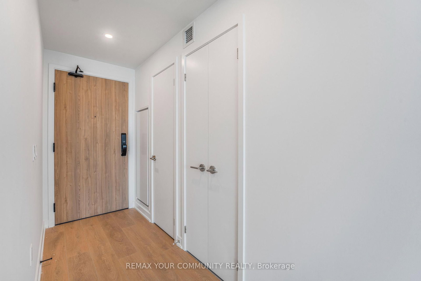 1 Fairview Road E, Unit 2412 - Photo 11