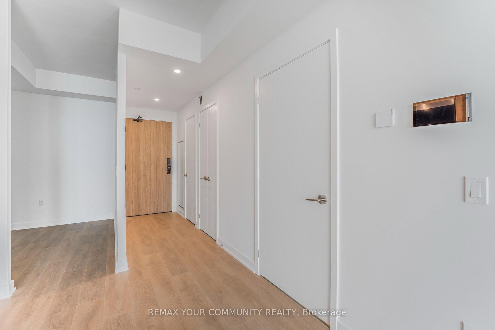 1 Fairview Road E, Unit 2412 - Photo 12
