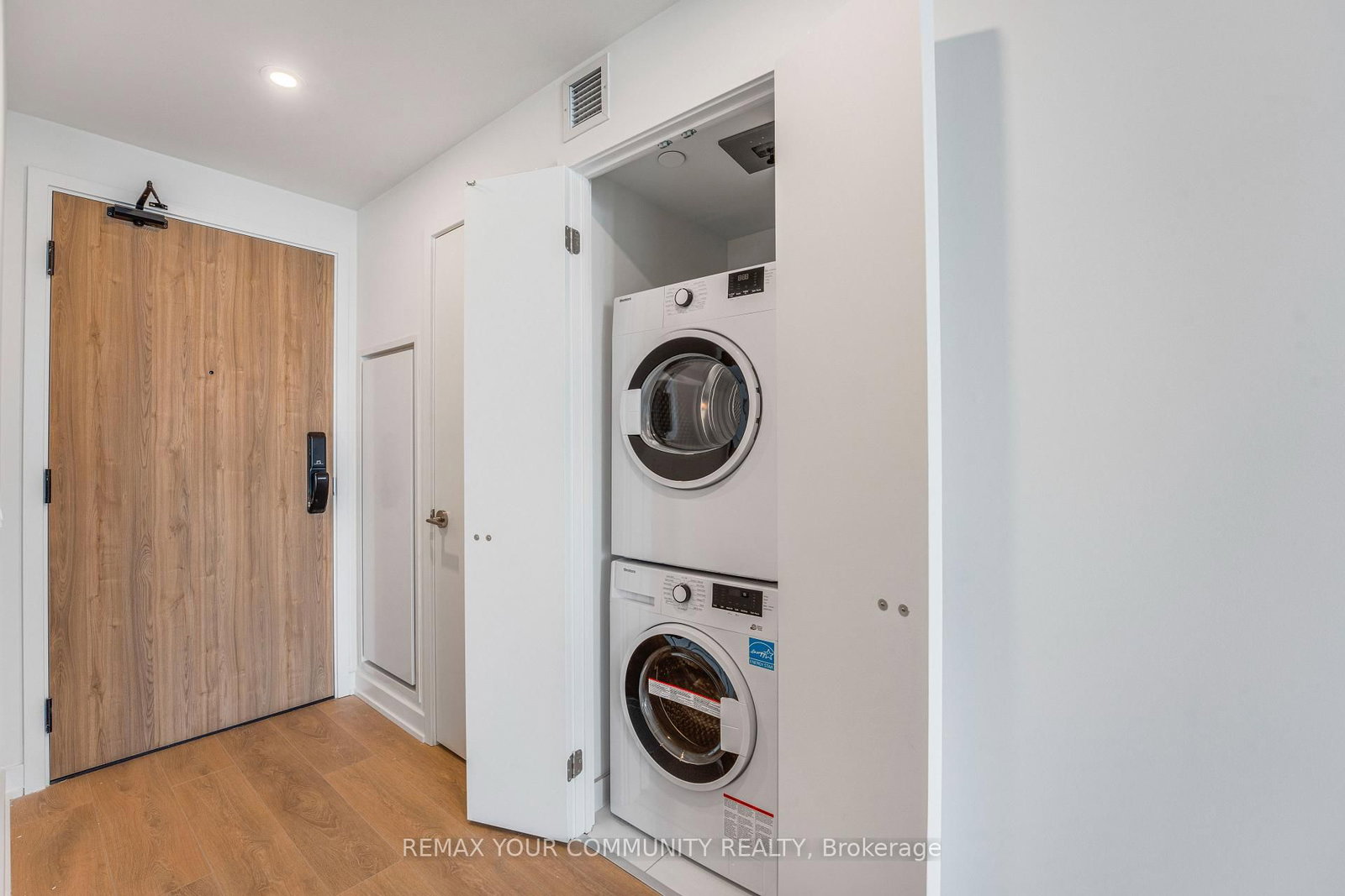 1 Fairview Road E, Unit 2412 - Photo 14