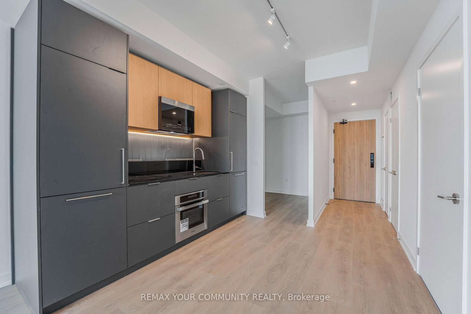 1 Fairview Road E, Unit 2412 - Photo 18