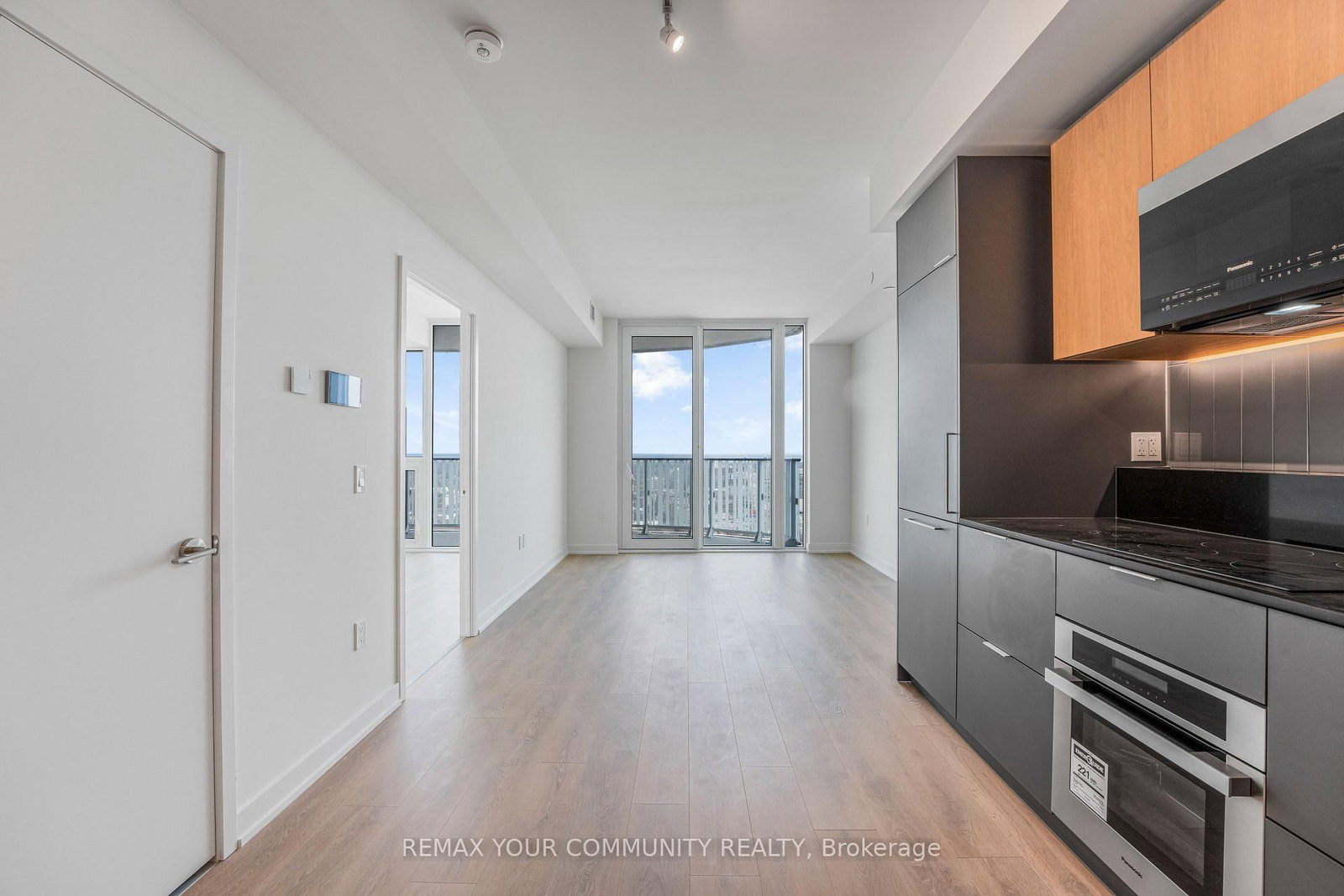 1 Fairview Road E, Unit 2412 - Photo 19