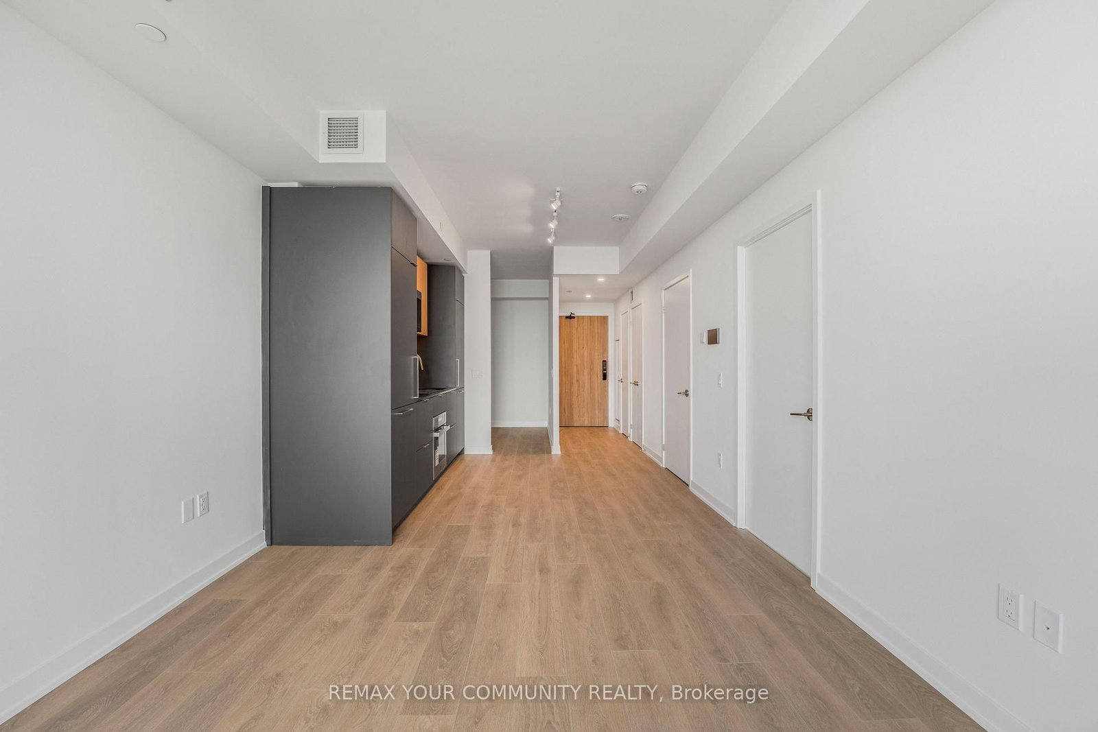 1 Fairview Road E, Unit 2412 - Photo 20