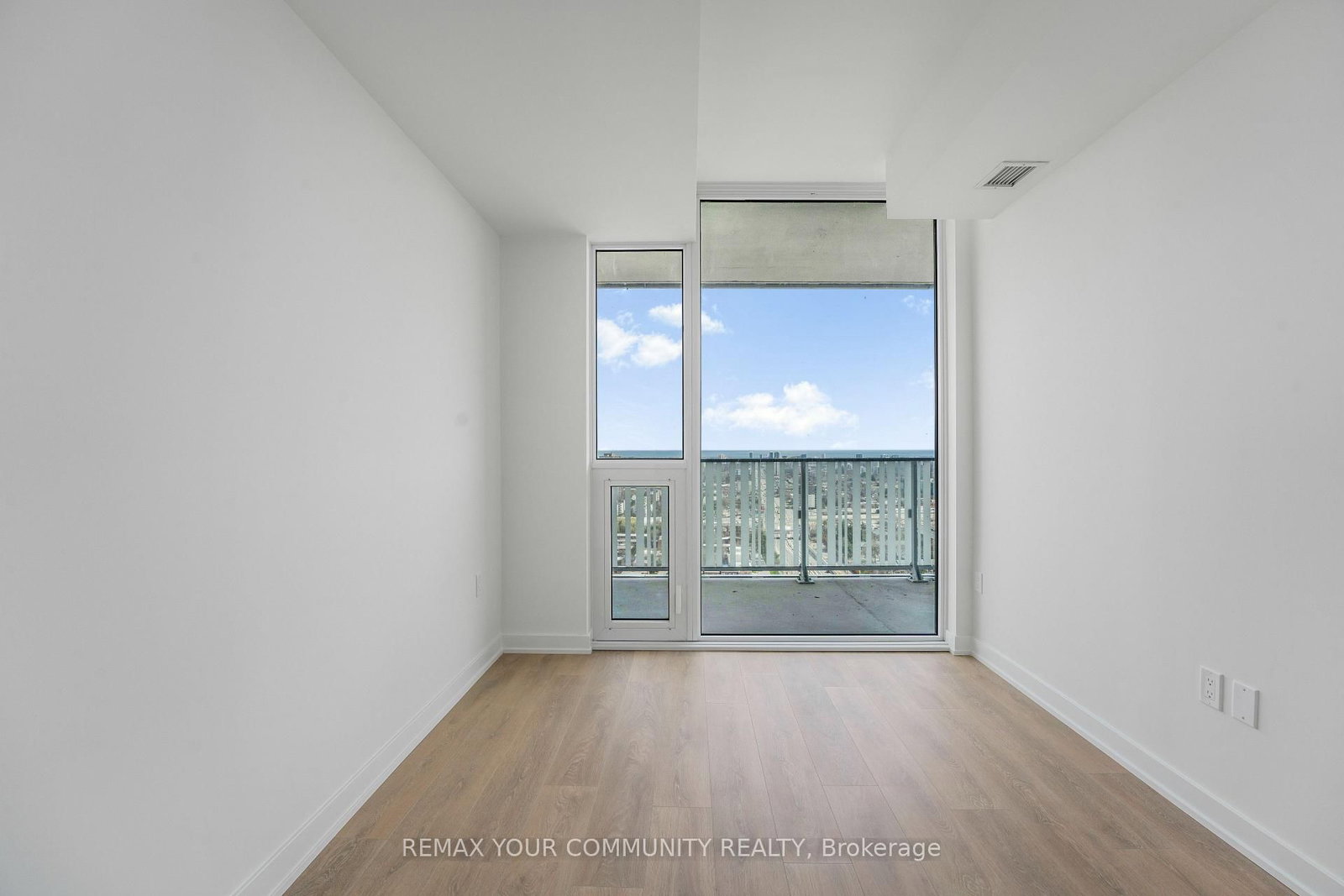 1 Fairview Road E, Unit 2412 - Photo 24