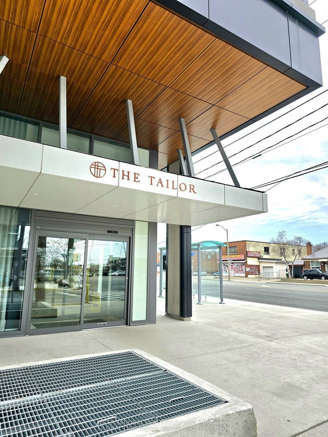 601 - 1195 The Queensway