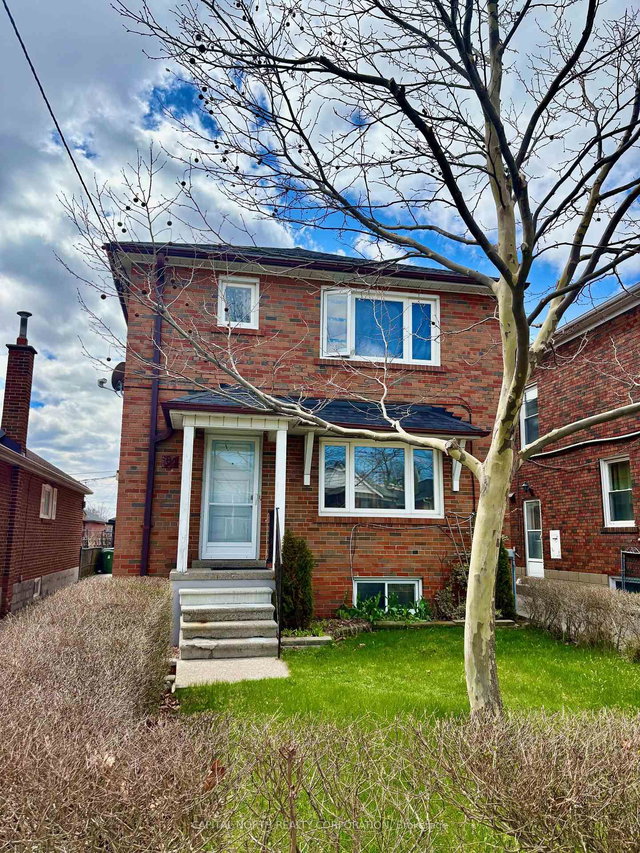 62 Richardson Avenue