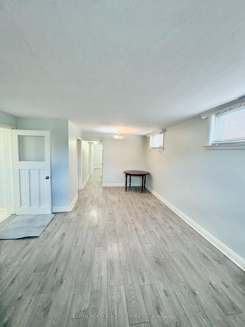 62 Richardson Ave, Toronto, M6M 3R9 | Image 2