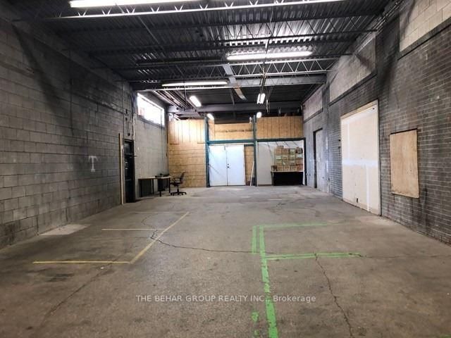 35 Colville Road - Photo 3